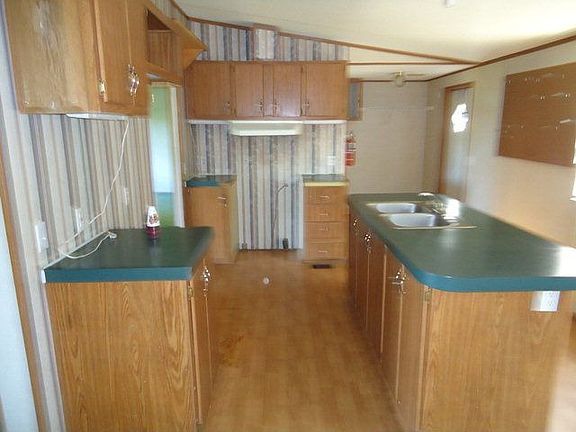 5th image of 288 Thorpe Dr