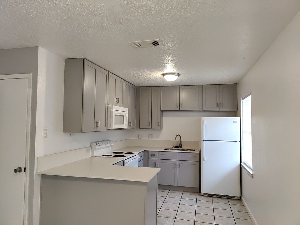 1st image of 1203 N College St #207