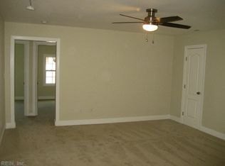 4016 Devon Dr, Chesapeake, VA 23321