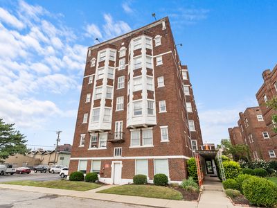 230 E 9th St APT 611, Indianapolis, IN, 46204