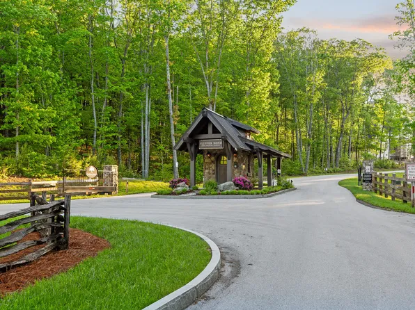 8499 Bear Paw Trl #100, Signal Mountain, TN 37377