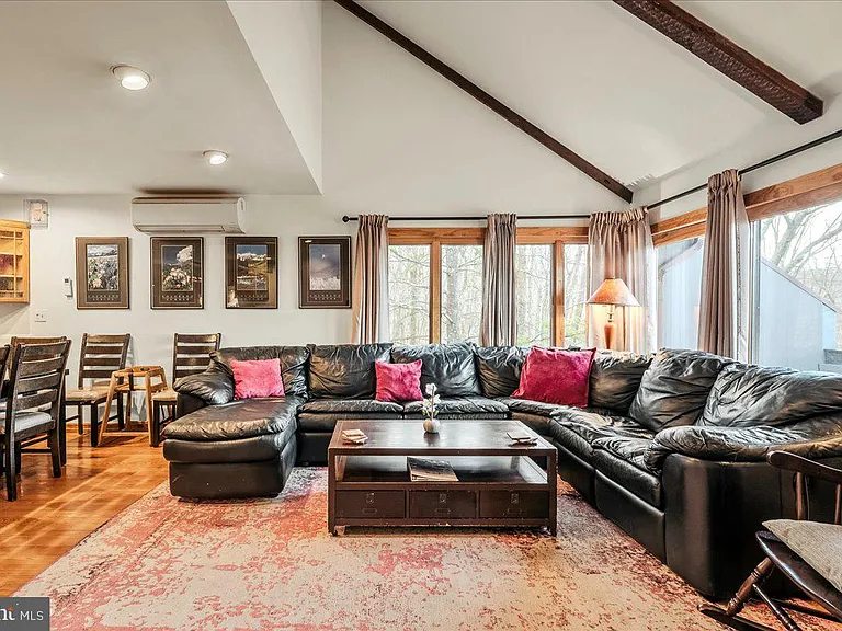31 Middle Village Way — Photo 16