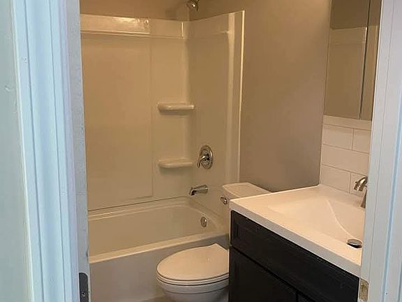 2nd image of 109 Walker St