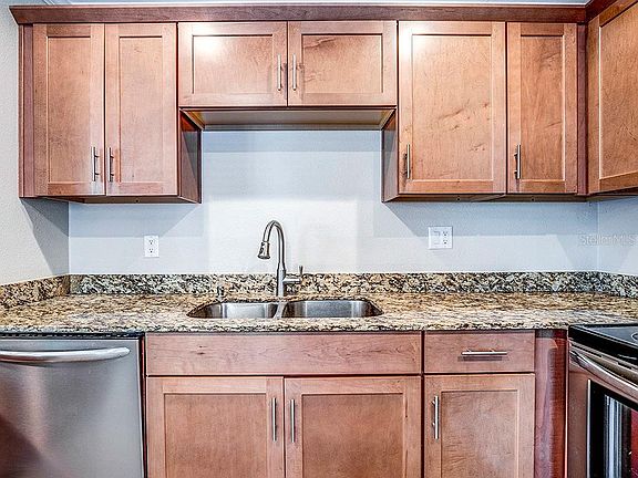 5th image of 251 Pompano Dr SE APT A