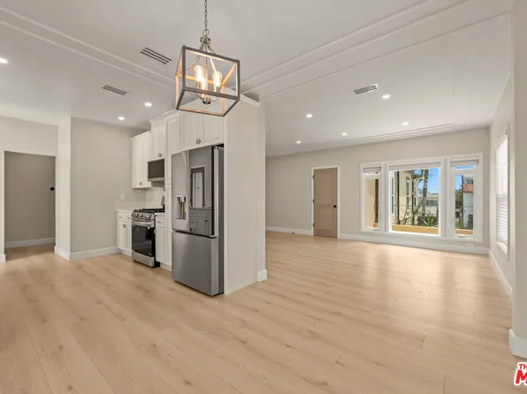 1117 S Wooster St, Los Angeles, CA