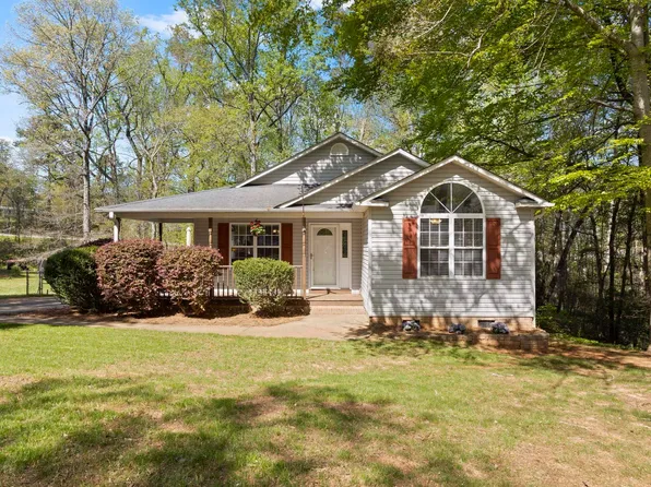 204 Midland Dr, Easley, SC 29640