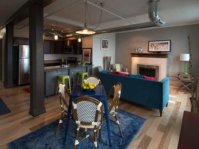 Turner Bros. Lofts — Photo 2
