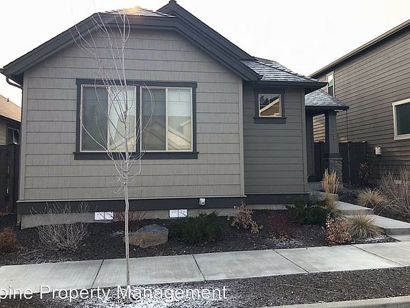 2nd image of 2890 SW Yew Park Ln