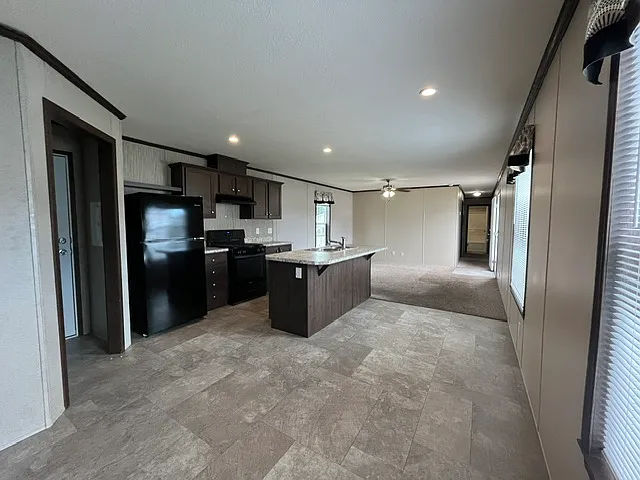 11 Meadows — Photo 1