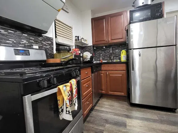 (undisclosed Address), Huntington Station, NY 11746