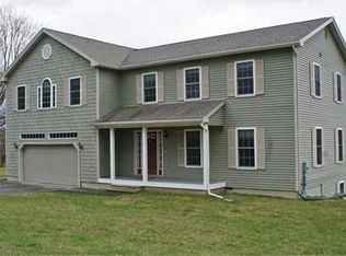 1284 Lake Rd, Milton, VT 05468