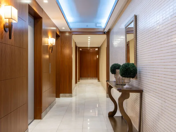 100 Riverside Boulevard image 15 of 15