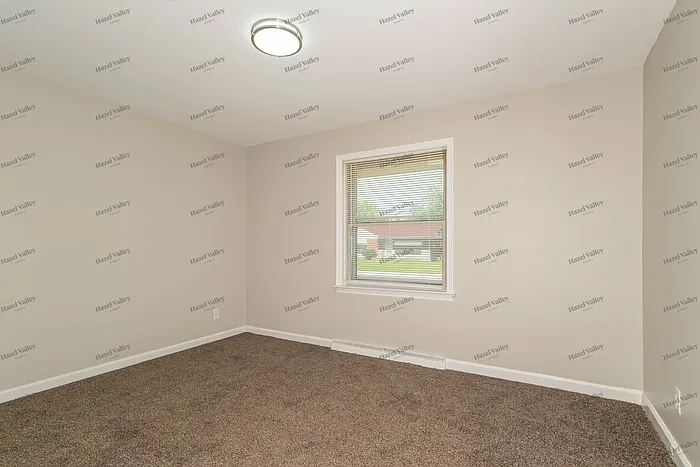 313 Ward Dr — Photo 8