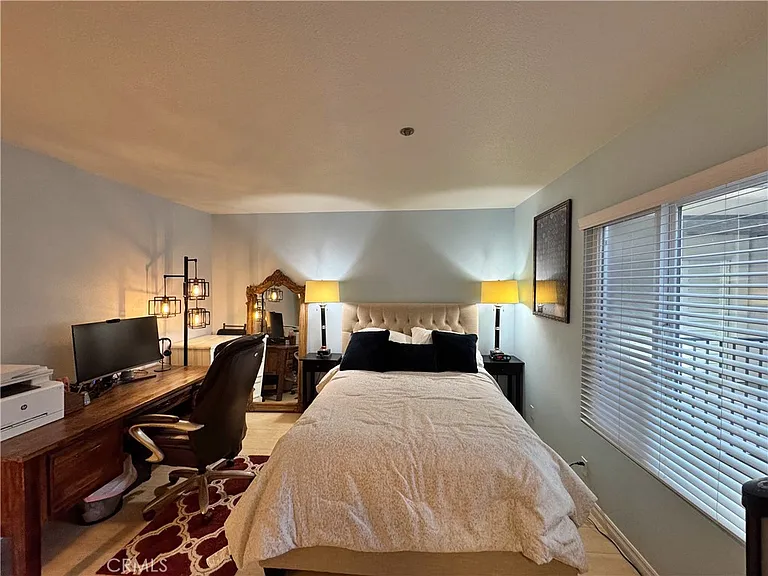230 S Catalina Ave #203 — Photo 37