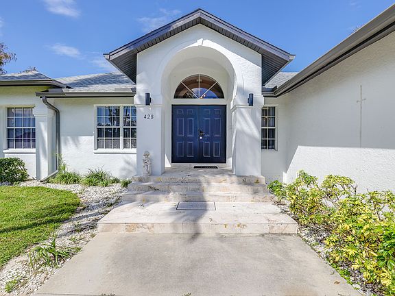 5th image of 428 Sharwood Dr