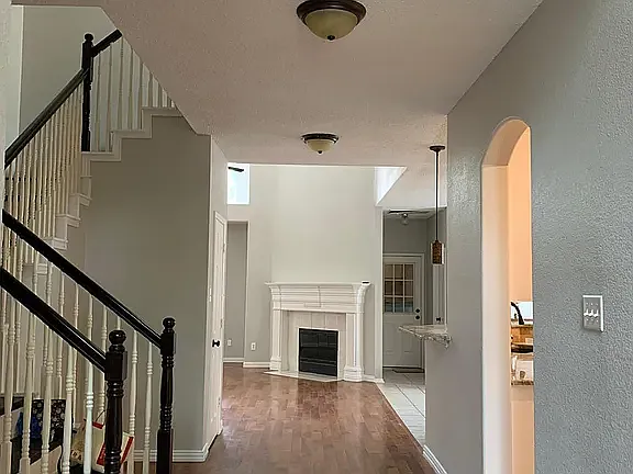 2028 Fox Glen Dr — Photo 15