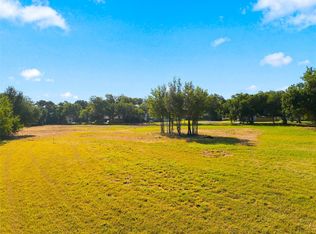 305 N Avenue Q, Clifton, TX 76634