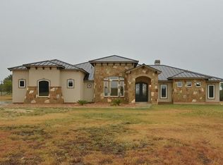 150 Enchanted Oak Dr, Driftwood, TX 78619
