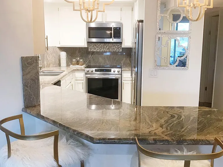400 Lake St #105 — Photo 10