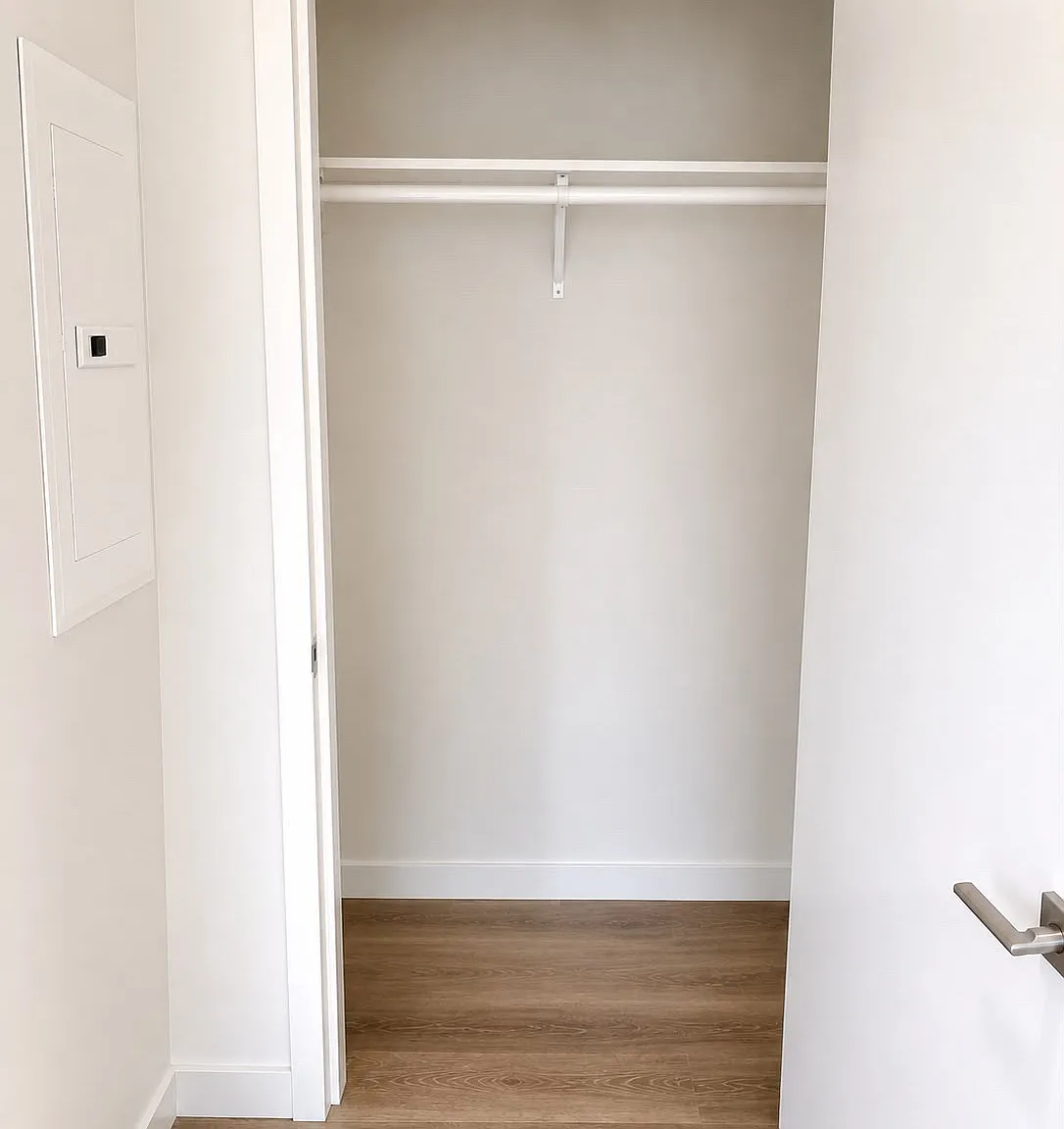 2 bed, $2,045 — Photo 4