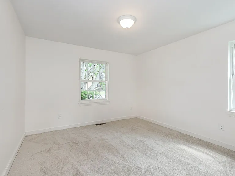 27011 Normandy Rd — Photo 34