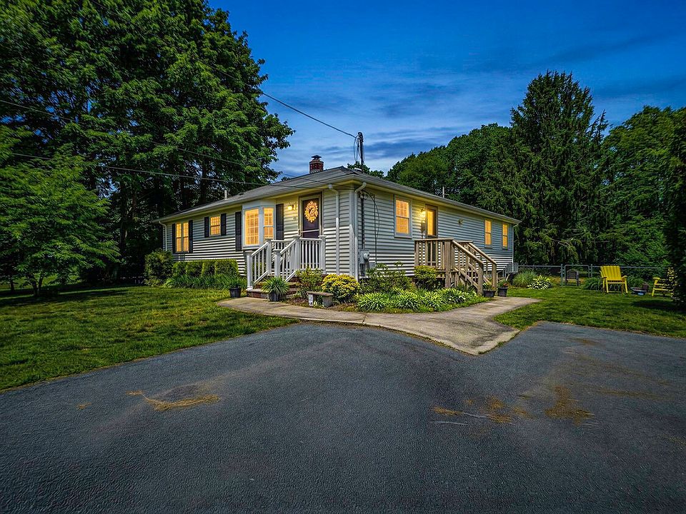 1st image of 58 Wedgewood Dr