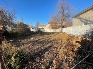 1025 Harding Park, Bronx, NY 10473