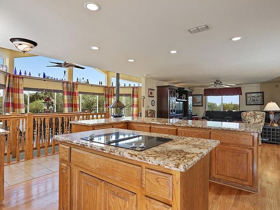 4th image of 3838 Lariat Dr