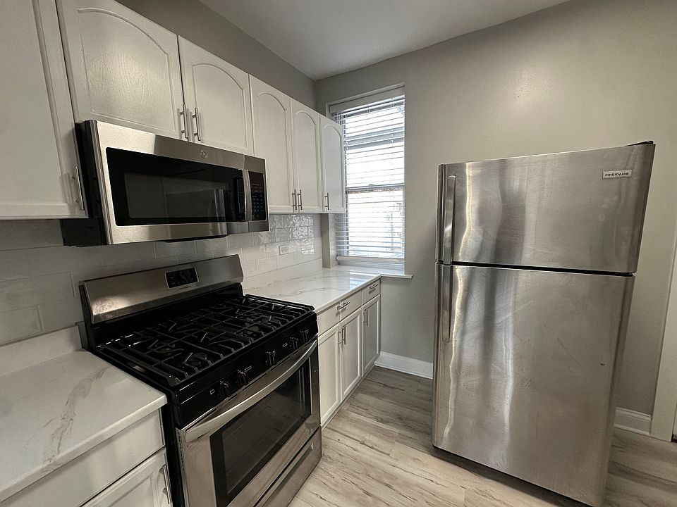 1st image of 6949-6959 S Merrill Ave #A2
