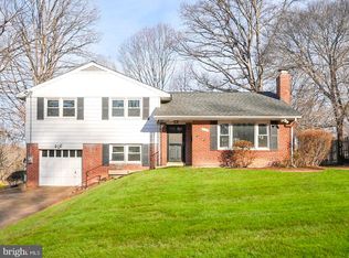 6008 Loretto St, Springfield, VA 22150