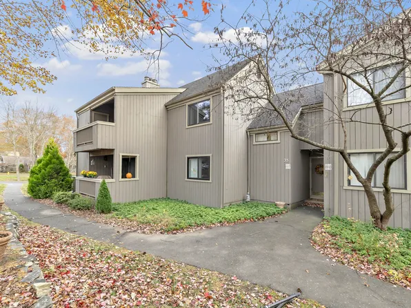 35 Algonquin Lane #D, Stratford, CT 06614