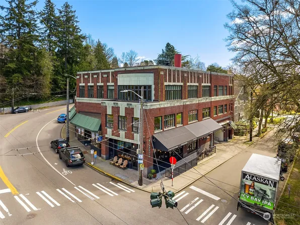2809 1/2 Mount Rainier Drive S #4, Seattle, WA 98144