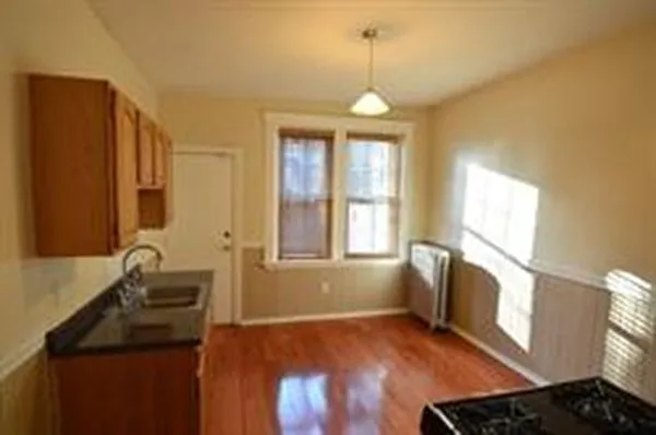 93 Florida St #3