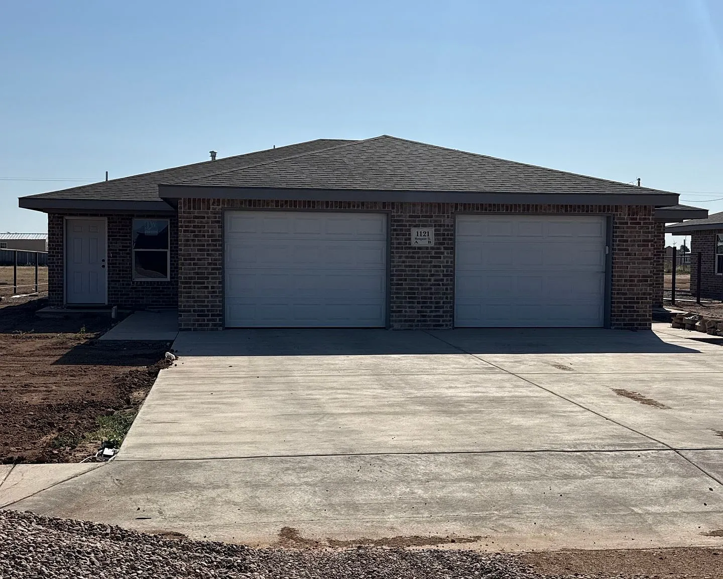 1121 Mesquite Street — Photo 1