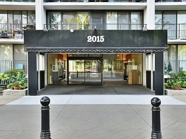 2015 S Finley Rd APT 812, Lombard, IL 60148