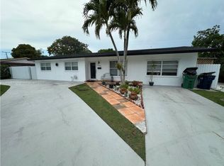 15640 SW 102nd Pl, Miami, FL 33157