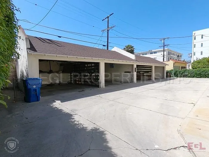 925 S Le Doux Rd #1 — Photo 16