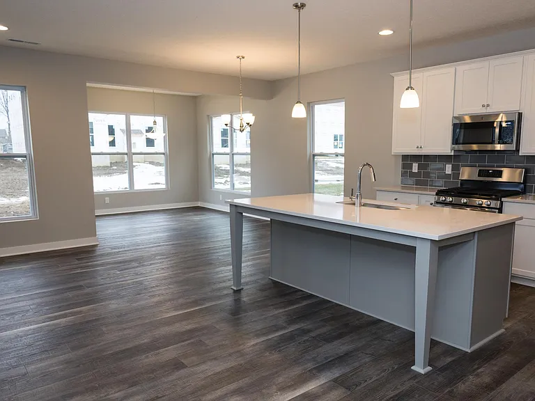 3825 Legacy Rd — Photo 5