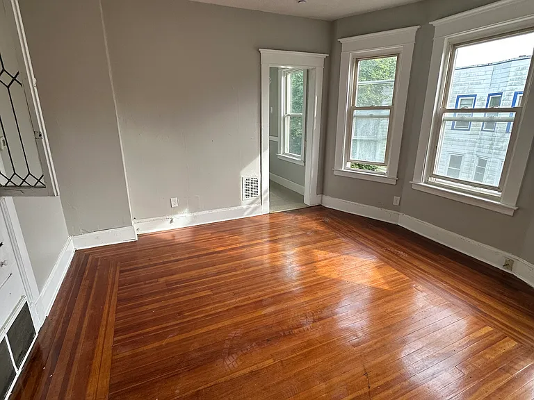 529 Dixwell Ave #1 — Photo 33