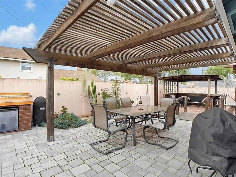 17230 Bonham Ave — Photo 17