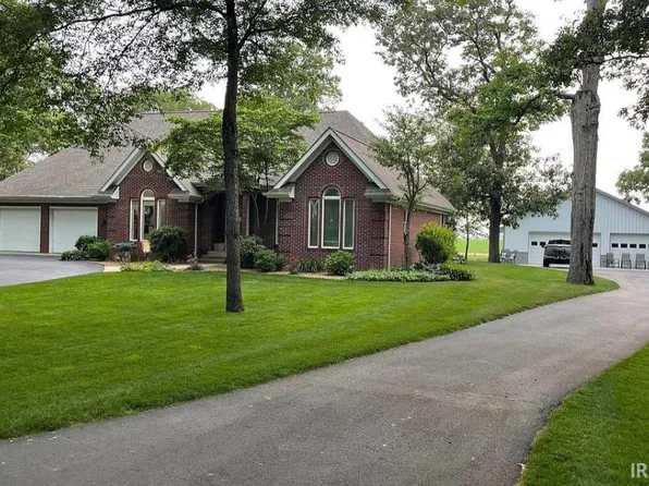 984 S Prairiewood Dr, Rochester, IN 46975