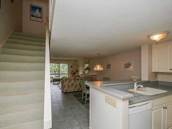 5th image of 26 S Forest Beach Dr APT 53