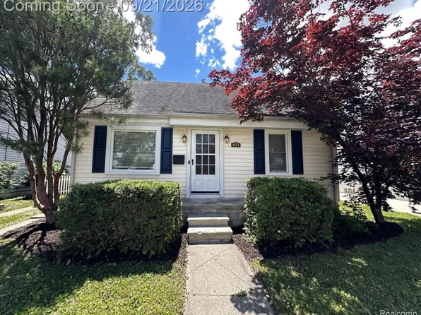 914 Bauman Ave, Royal Oak, MI 48073