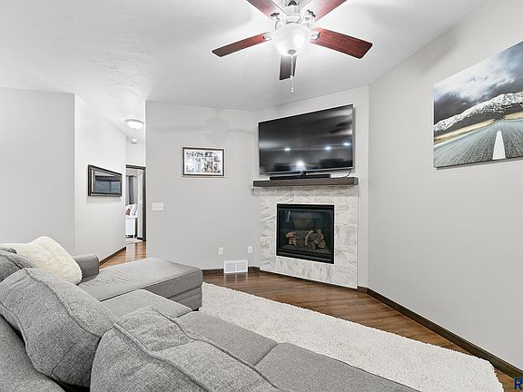 5th image of 6904 S Witzke Ave
