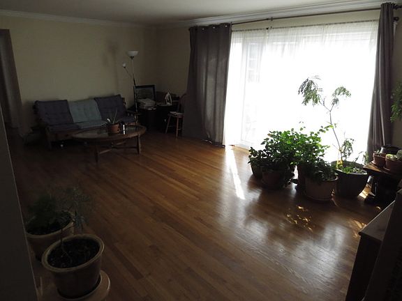 4th image of 10119 Old Orchard Ct Unit 101