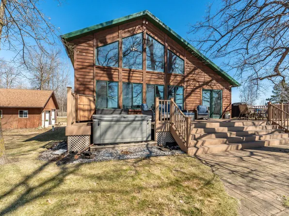 43260 Round Lake Dr, Ottertail, MN 56571