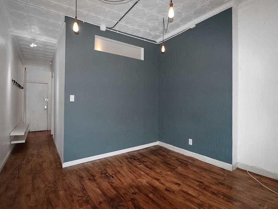 2nd image of 344 E 9th St APT 19