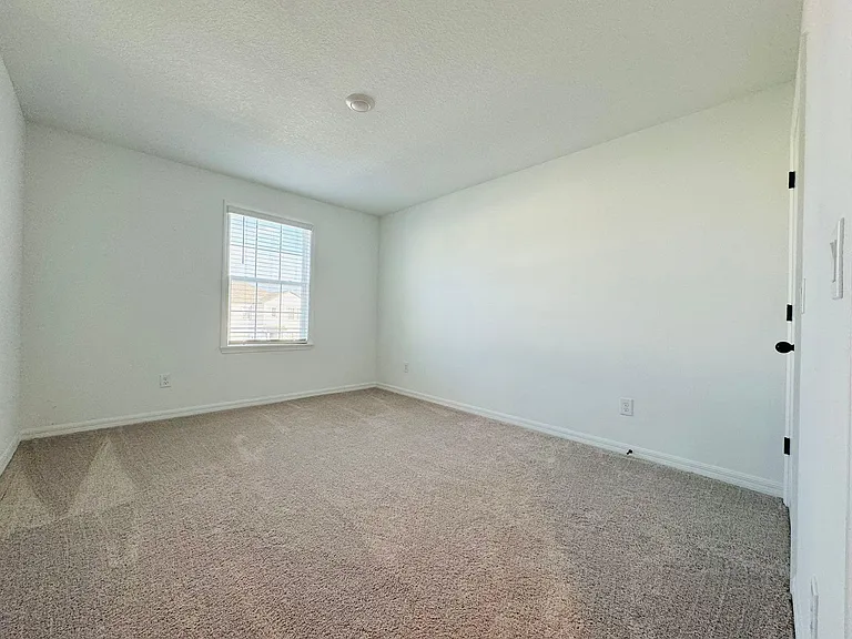 2175 Derwent Dr — Photo 20