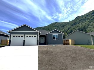 6322 Bearpaw Ct, Maple Falls, WA 98266