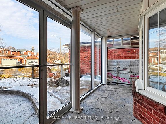 3rd image of 4388 Guildwood Way
